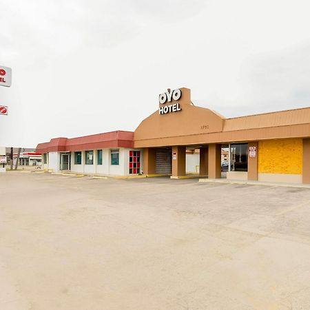 Oyo Hotel San Antonio Lackland Afb Seaworld Hwy 90 W Kültér fotó