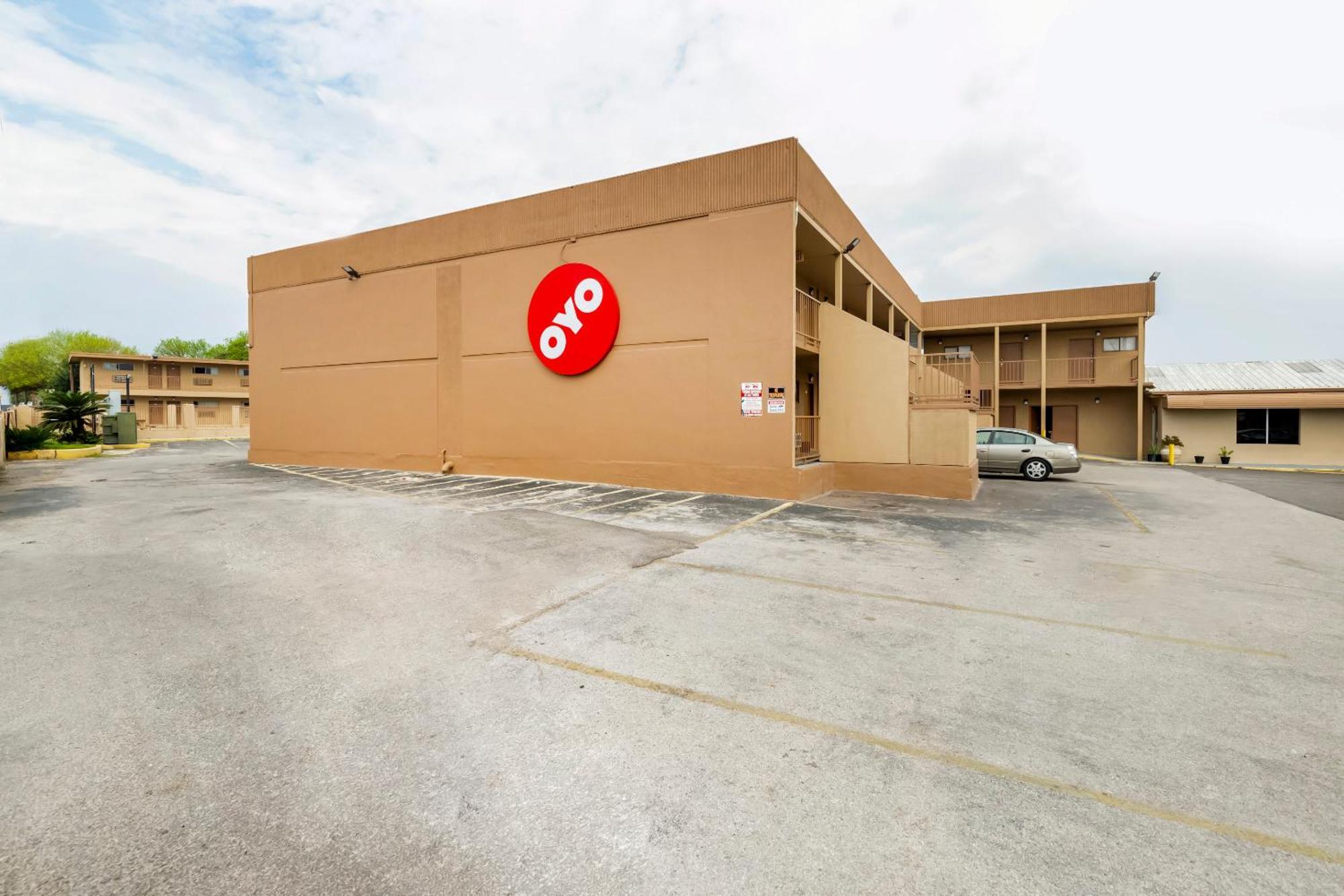 Oyo Hotel San Antonio Lackland Afb Seaworld Hwy 90 W Kültér fotó